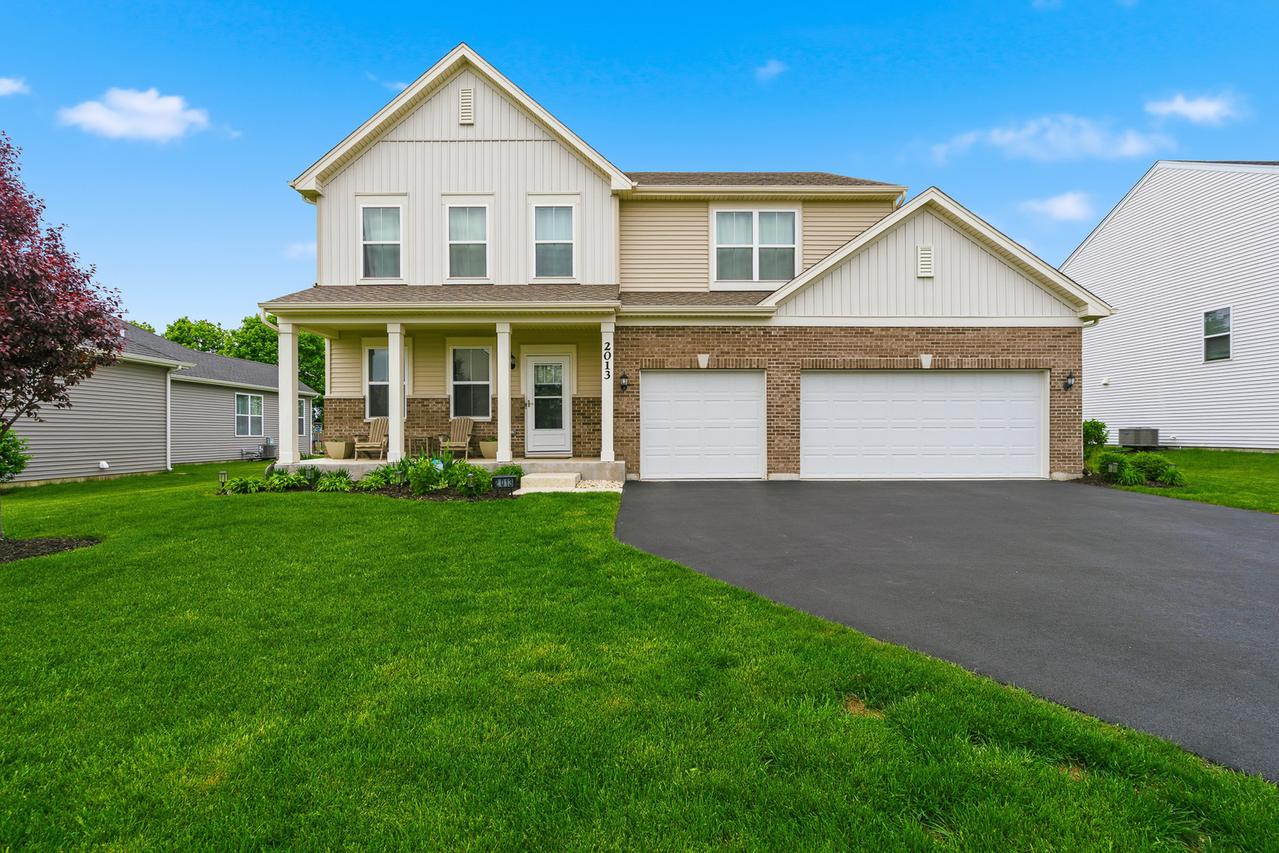 2013 Rosehall Dr., Joliet, IL 60431