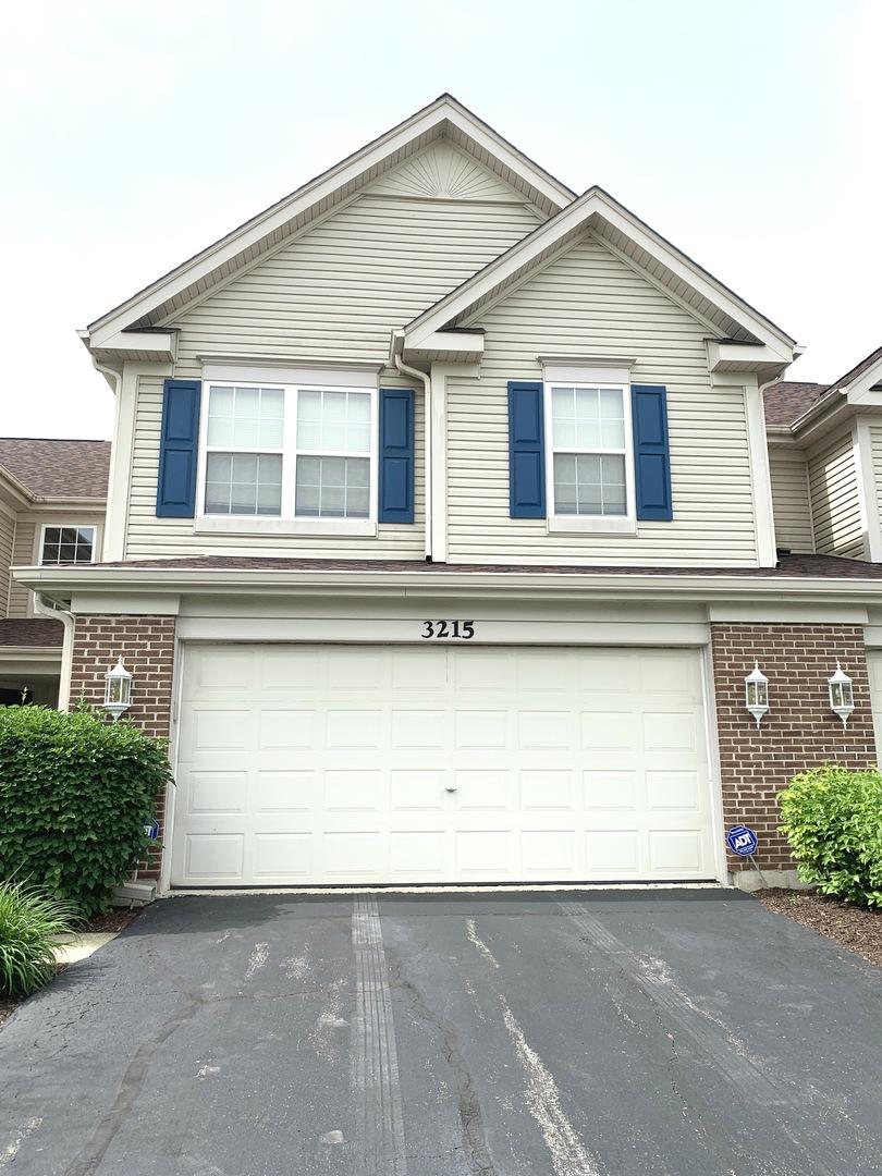 3215 Renard Ln., St. Charles, IL 60175