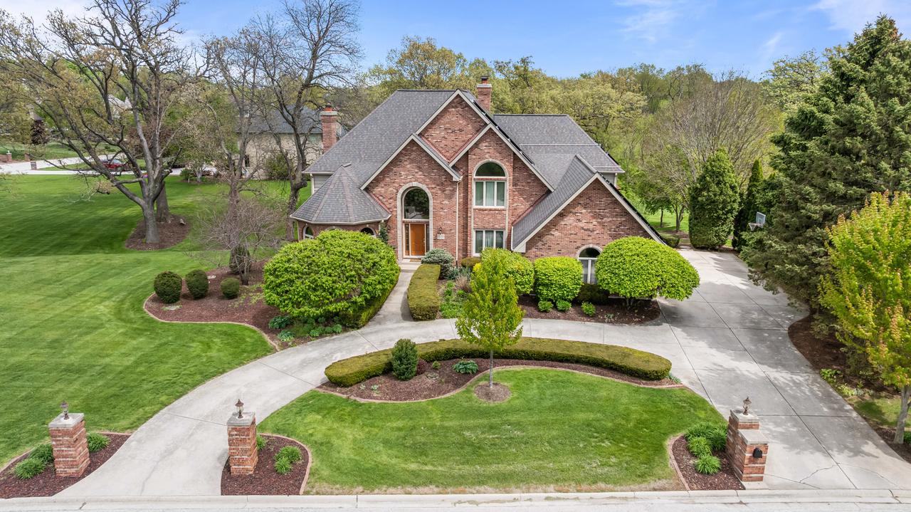 13155 Fox Ln., Lemont, IL 60439