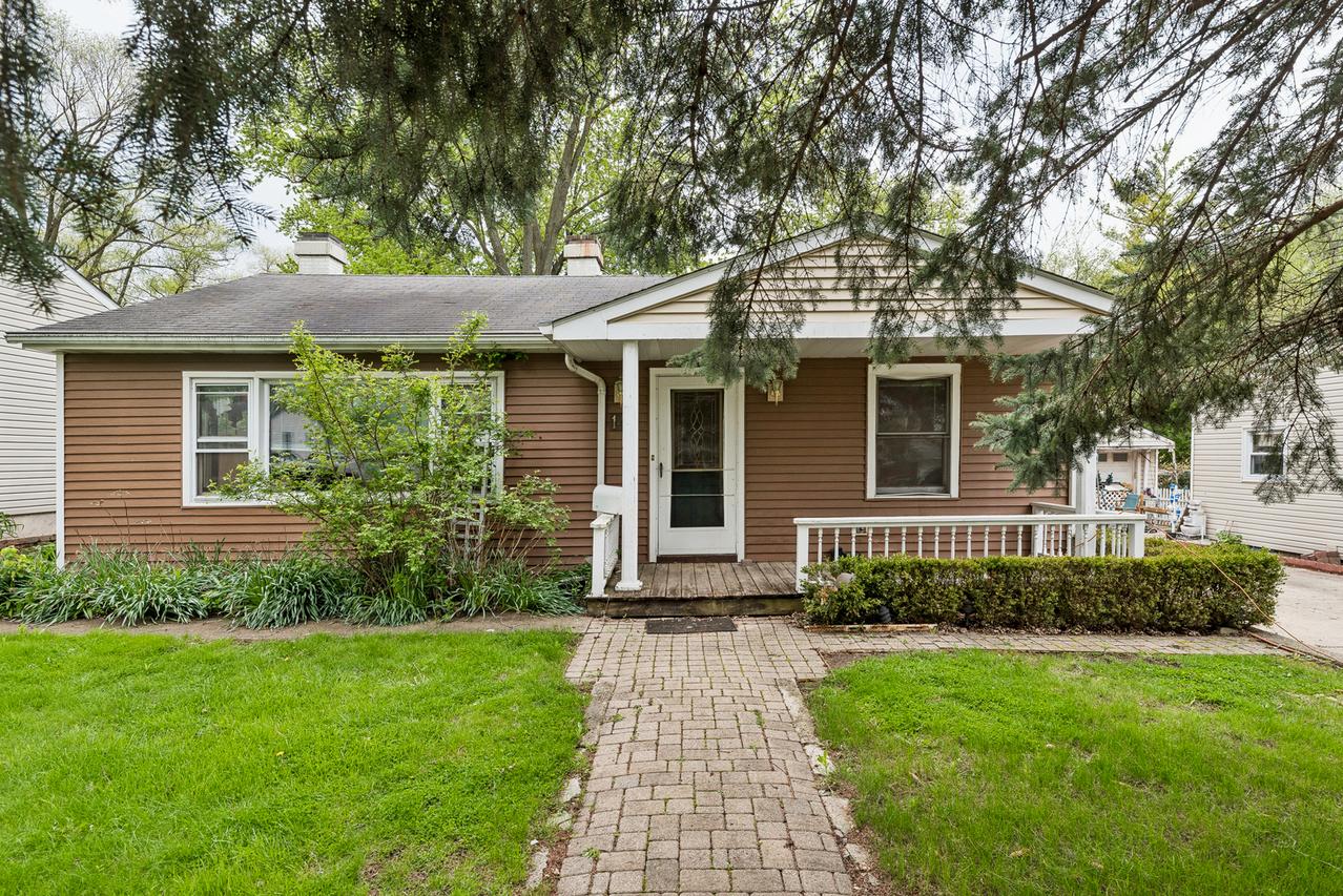 146 S Archer Ave., Mundelein, IL 60060