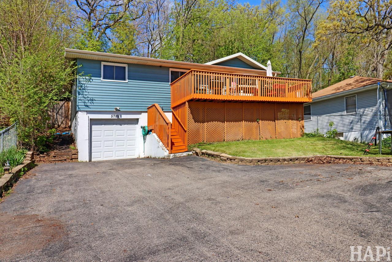 5709 Fox Lake Rd., Mchenry, IL 60051
