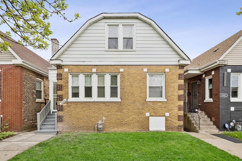 9206 S Anthony Ave., Chicago, IL 60617