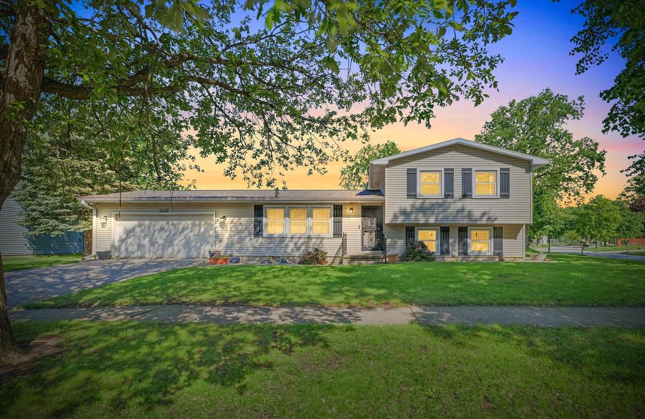 2502 Southwood Dr., Champaign, IL 61821