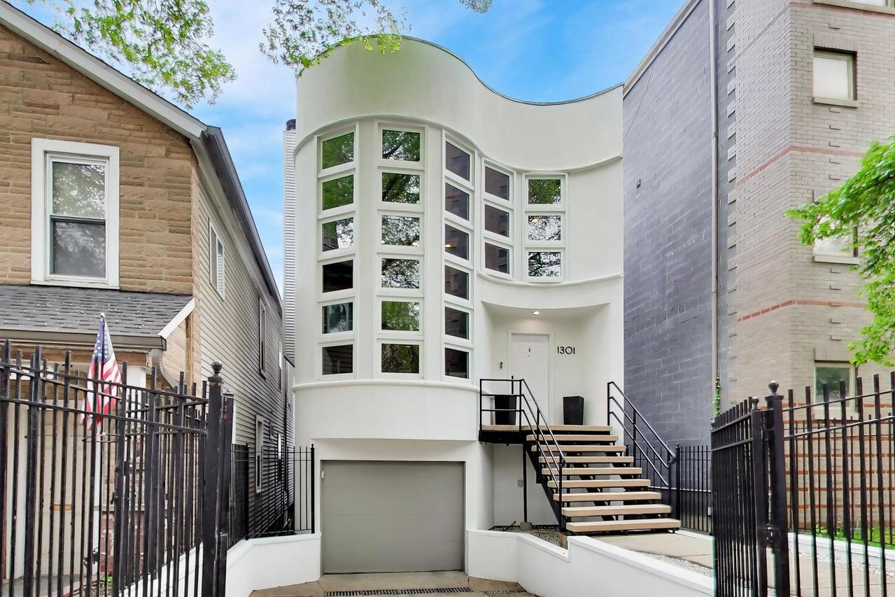 1301 N Bosworth Ave., Chicago, IL 60642
