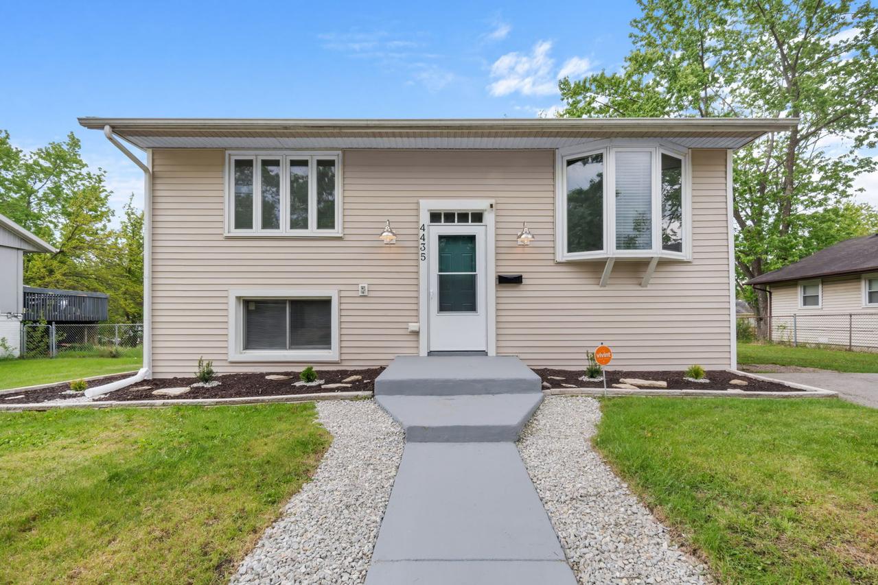 4435 Balmoral Dr., Richton Park, IL 60471