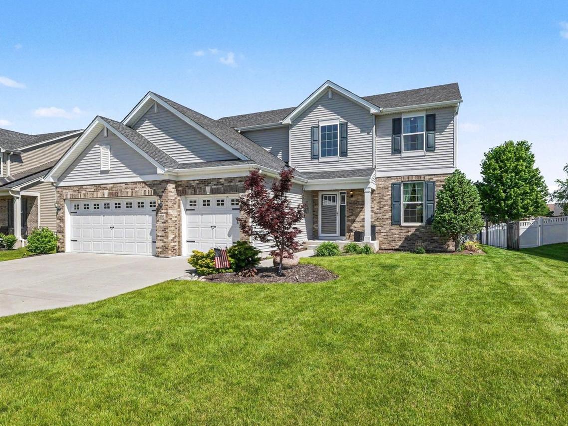 803 High Grove Dr., Minooka, IL 60447