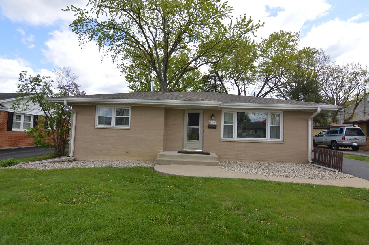 426 Brown St., Wauconda, IL 60084