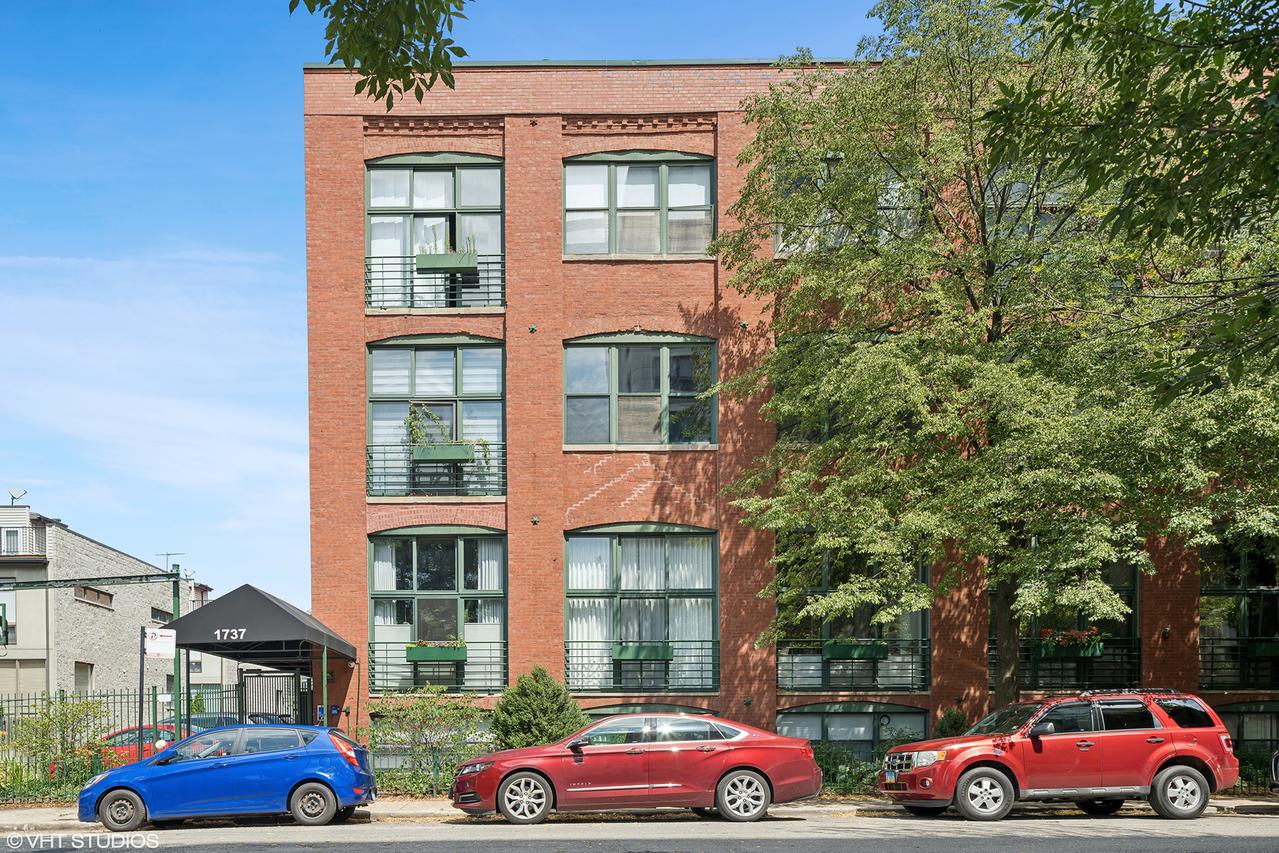 1737 N Paulina St. #205, Chicago, IL 60622