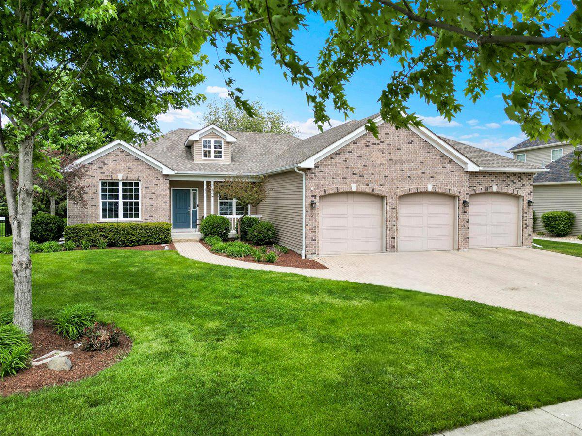 1131 Clearwater Dr., Yorkville, IL 60560