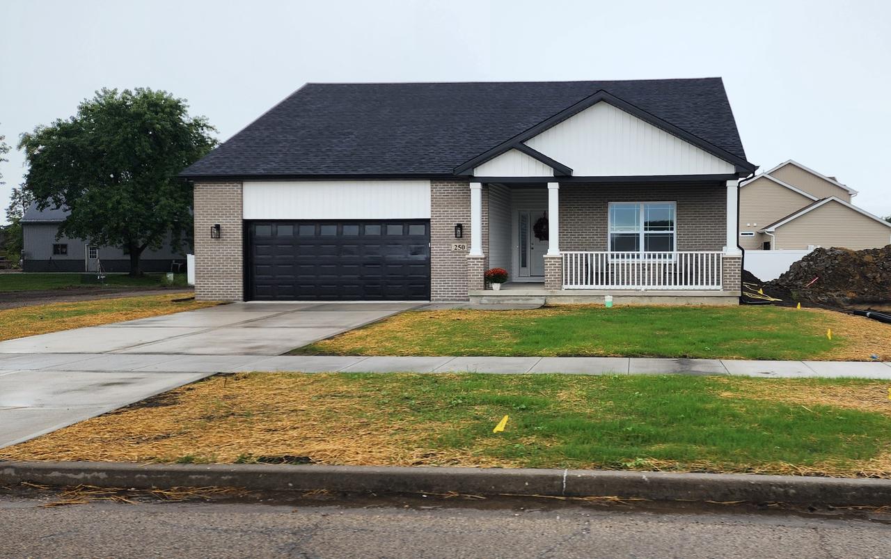 250 Berta Rd., Coal City, IL 60416