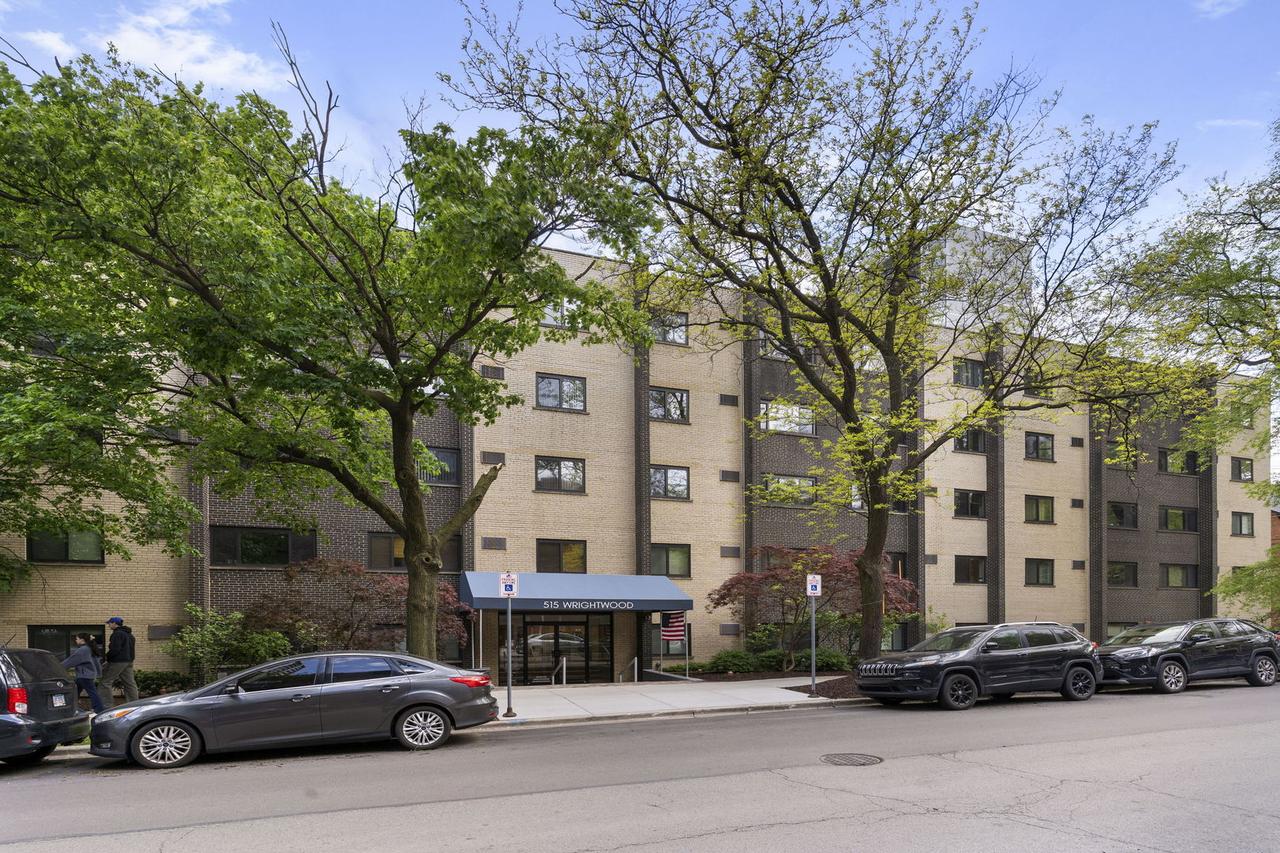 515 W Wrightwood Ave. #217, Chicago, IL 60614