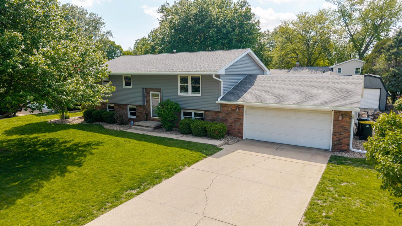103 Robert Dr., Normal, IL 61761