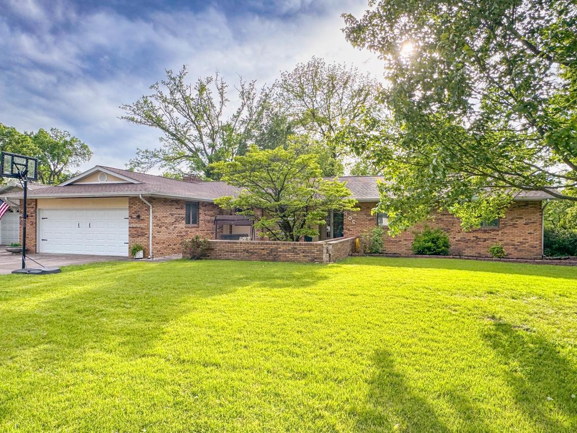 405 N Main St., Jonesboro, IL 62952
