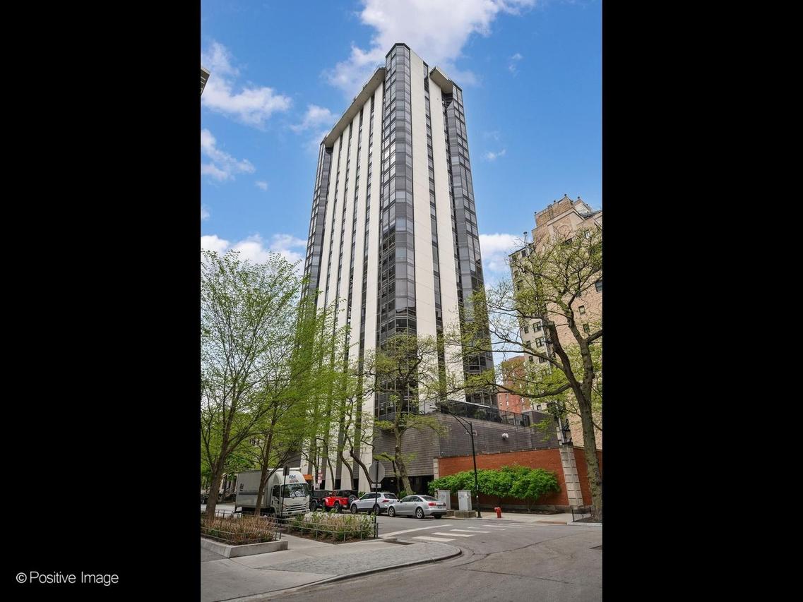 1310 N Ritchie Ct. #11C, Chicago, IL 60610