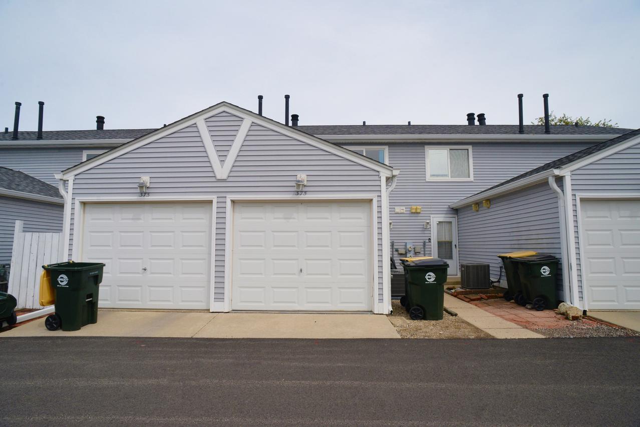 375 Meadow Green Ln., Round Lake Beach, IL 60073