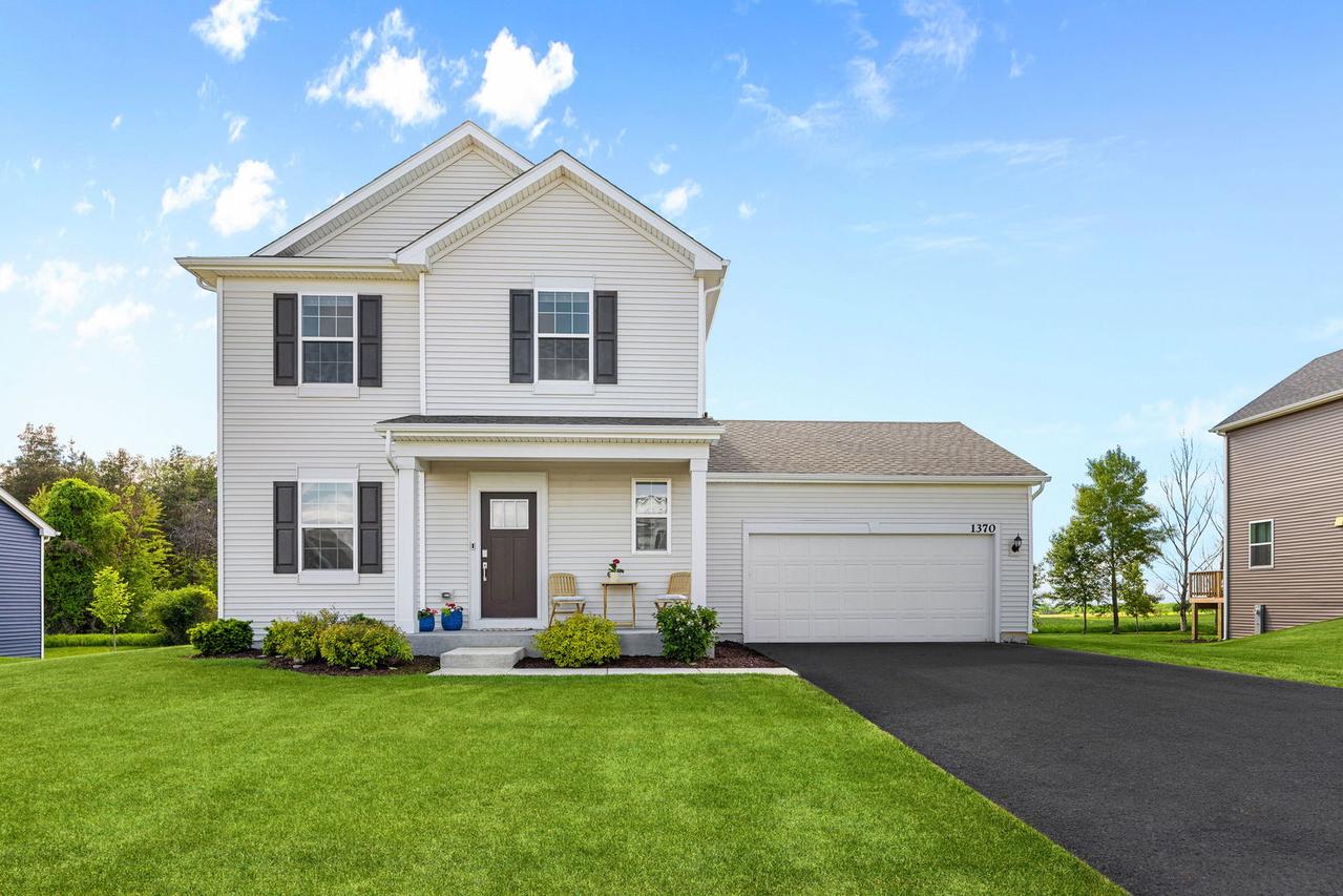 1370 Highbrook Ave., Hampshire, IL 60140