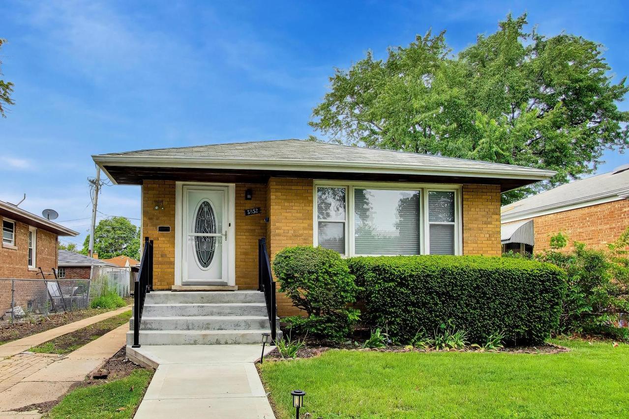 3852 W 80th St., Chicago, IL 60652