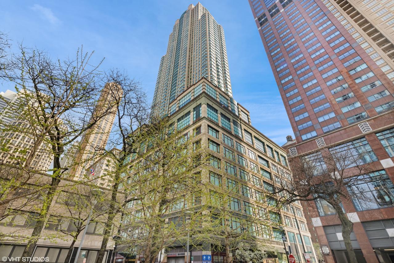 100 E Huron St. #2903, Chicago, IL 60611