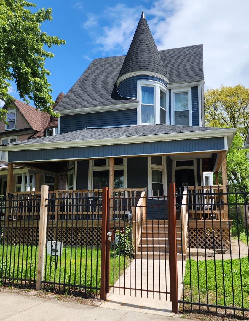 435 W Winneconna Pkwy., Chicago, IL 60620