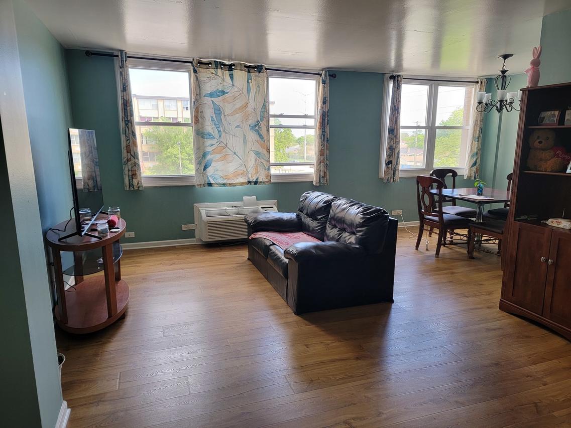 4350 W Ford City Dr. #B1-307, Chicago, IL 60652