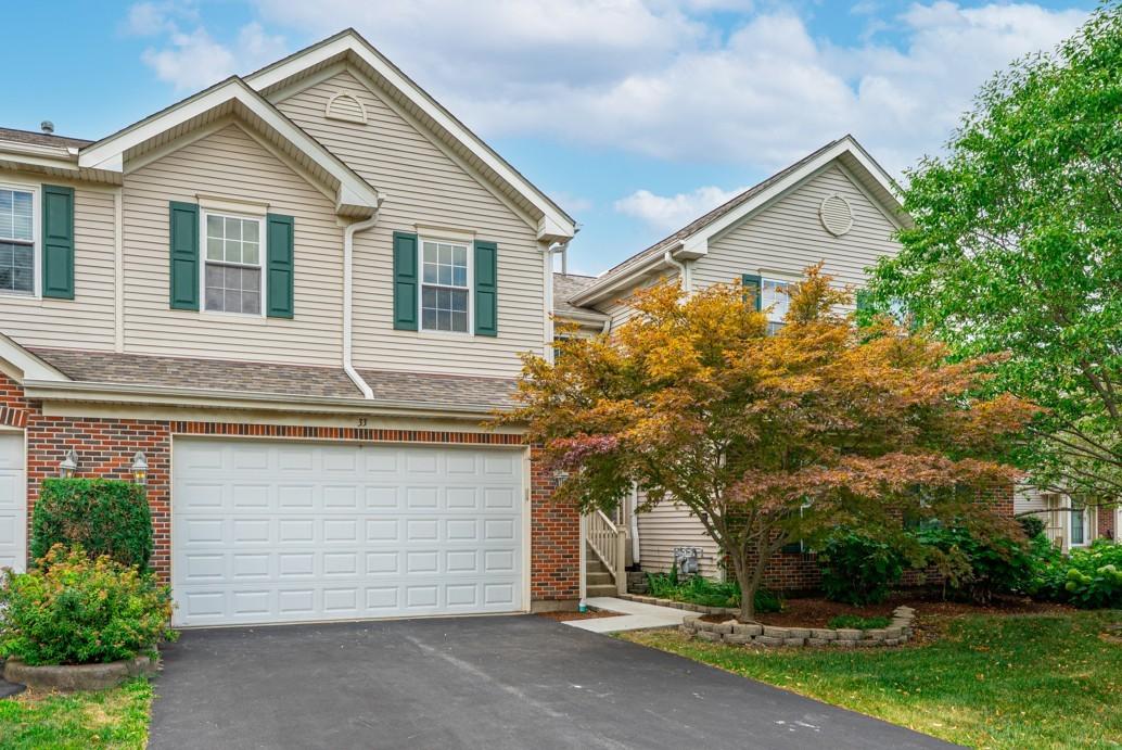 33 Stonegate Ln., Streamwood, IL 60107