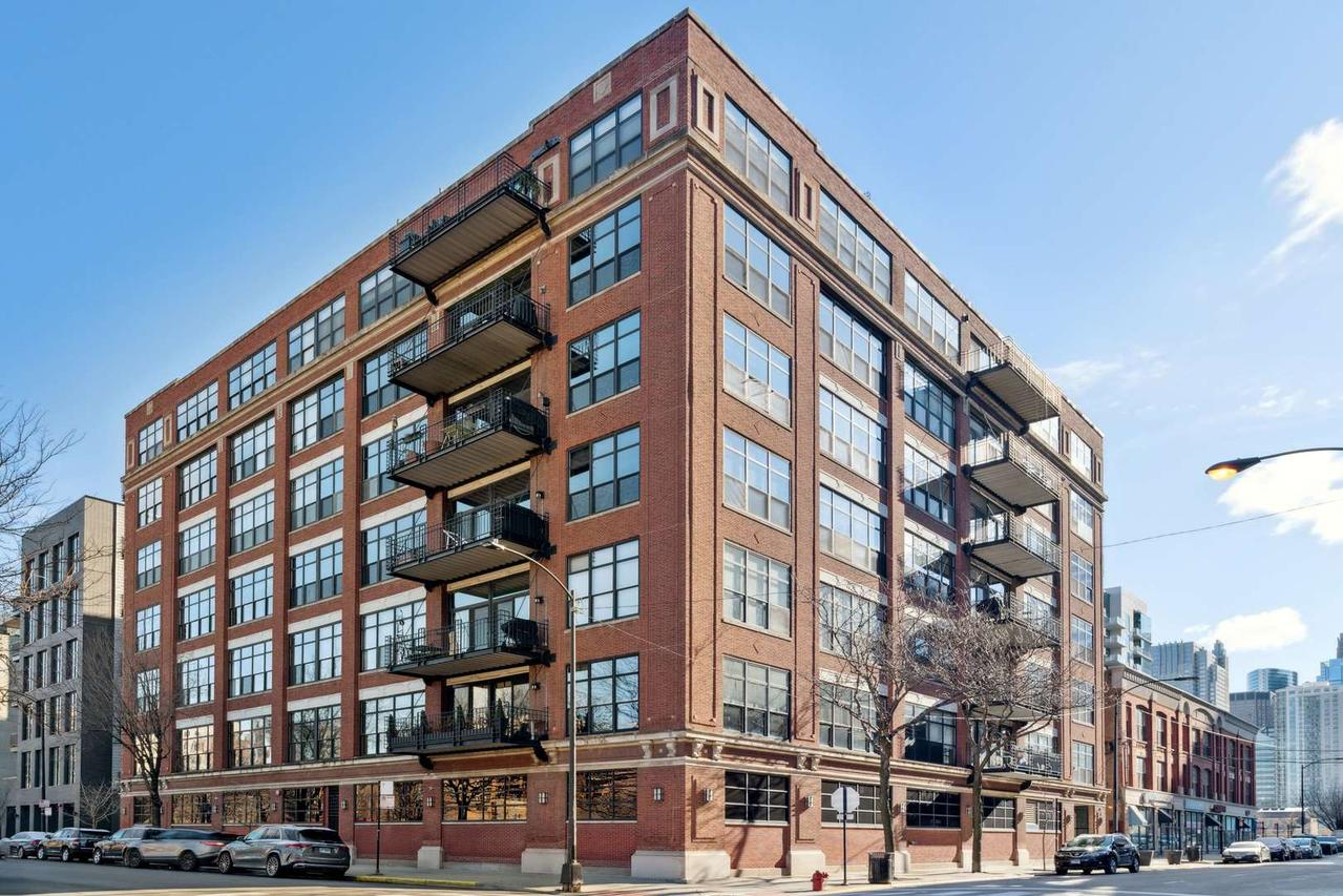 850 W Adams St. #4A, Chicago, IL 60607