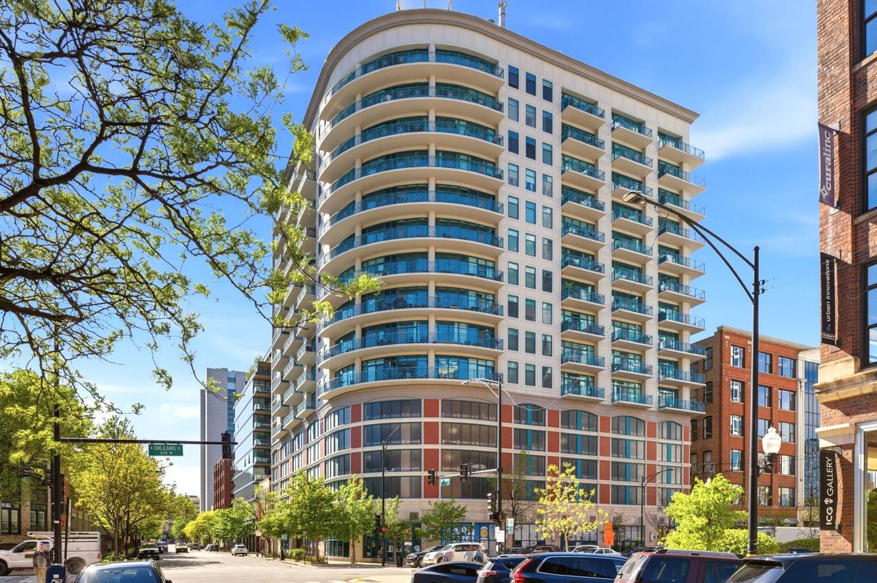 340 W Superior St. #1009, Chicago, IL 60610