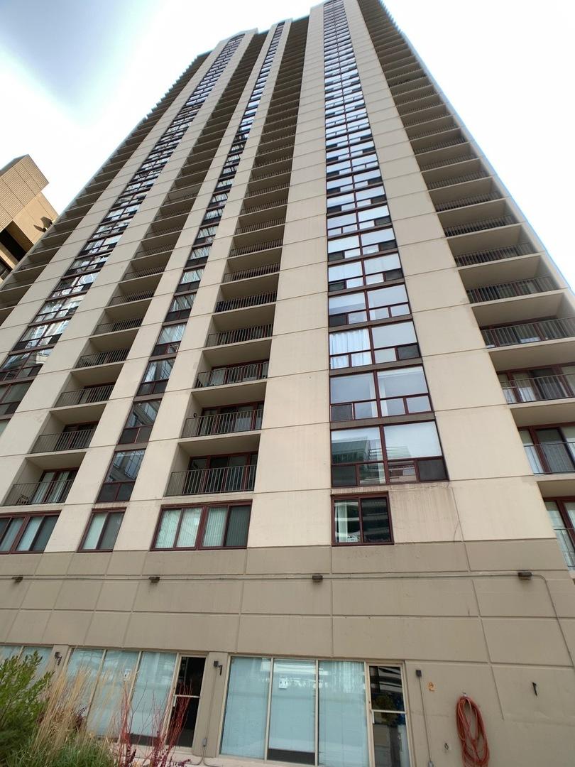 200 N Dearborn St. #1002, Chicago, IL 60601