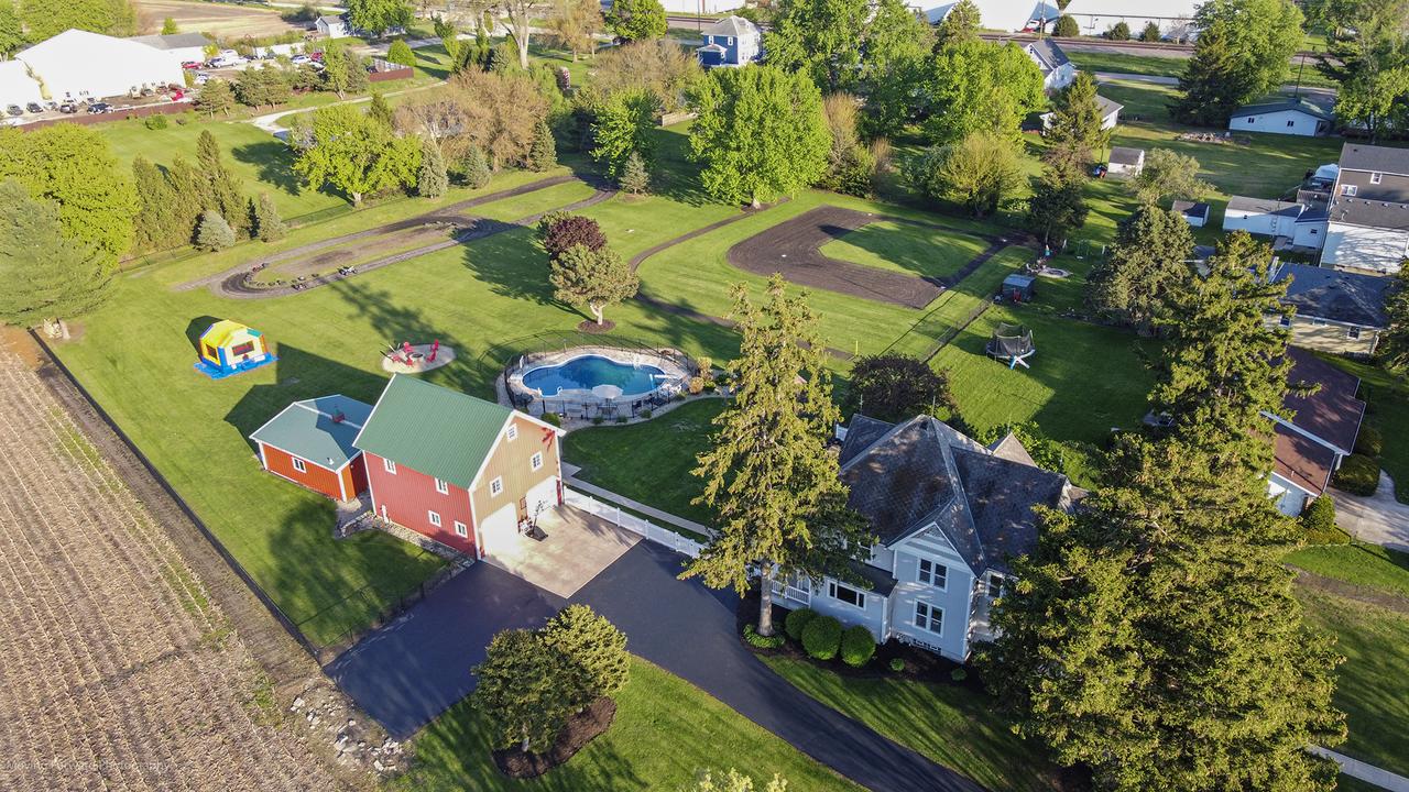 245 N Cedar St., Leland, IL 60531