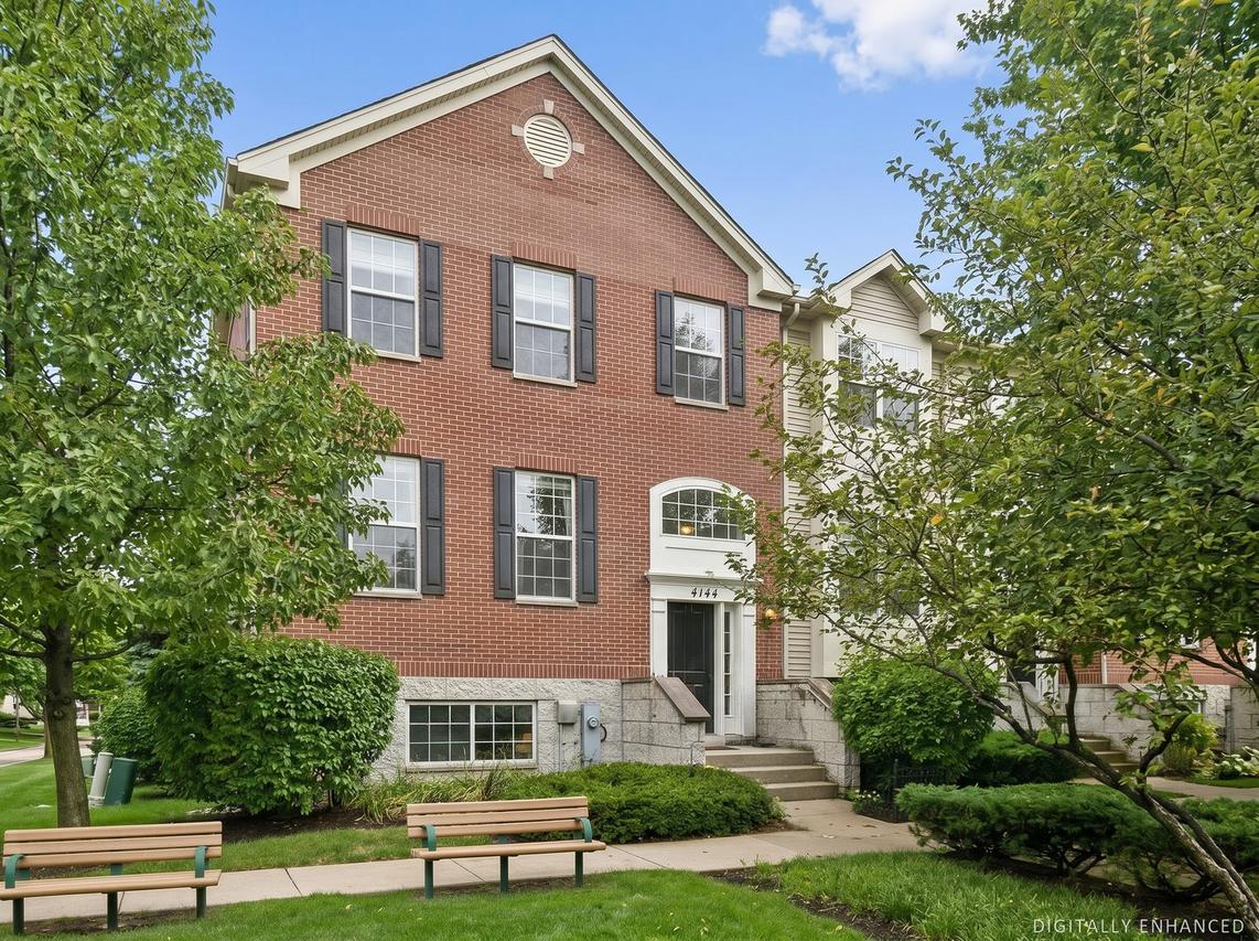 4144 Milford Ln., Aurora, IL 60504