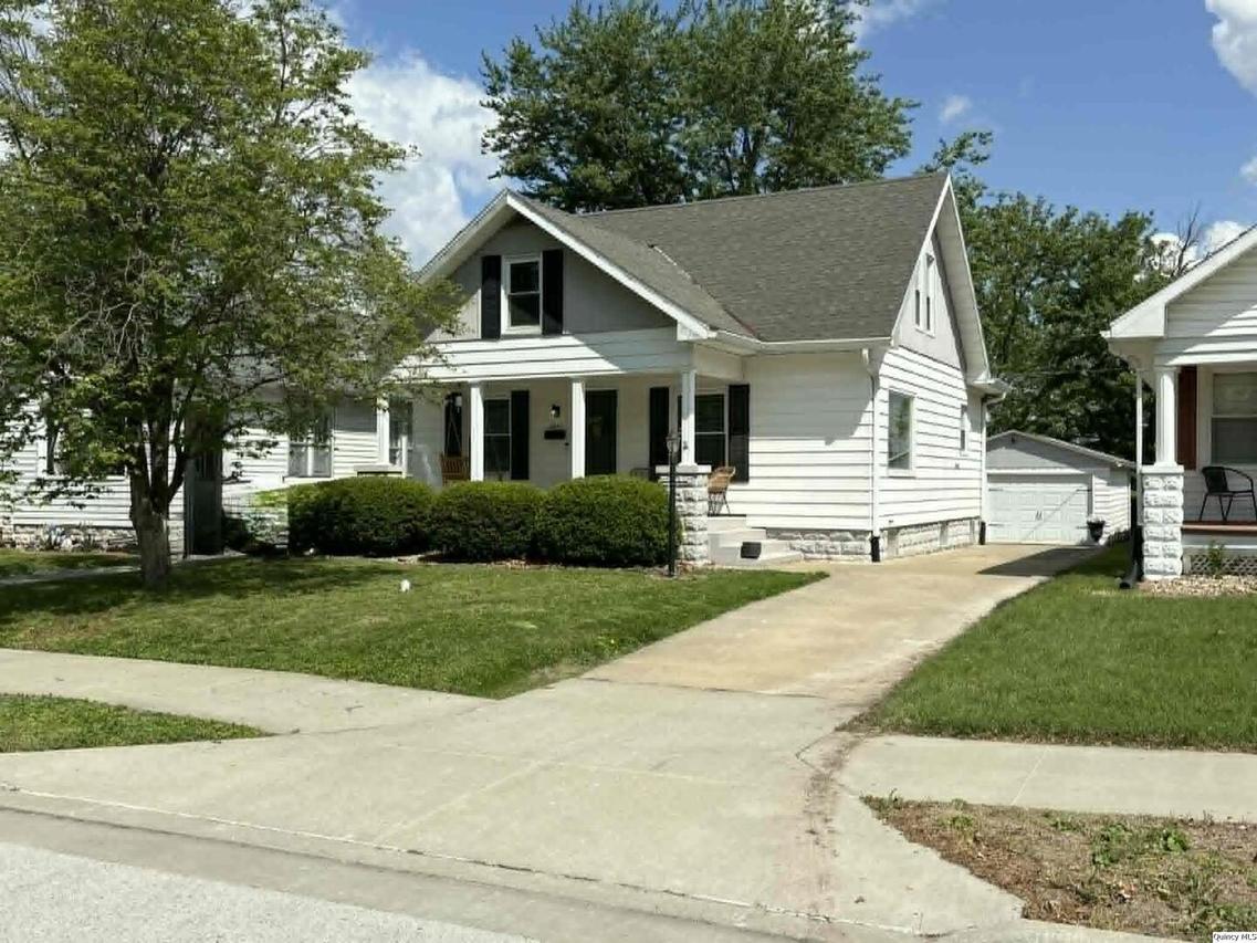 2847 Elm St., Quincy, IL 62301