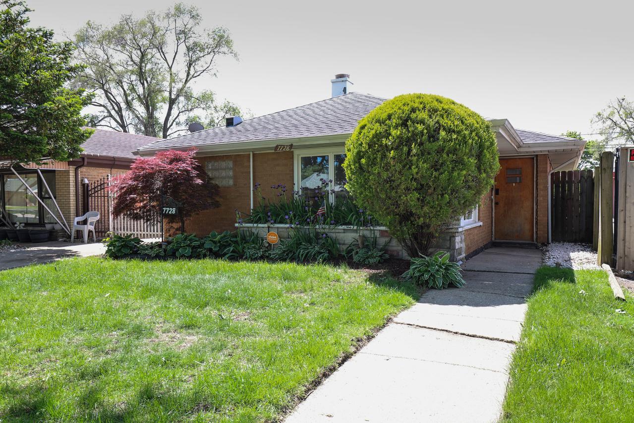 7728 S Kilpatrick Ave., Chicago, IL 60652