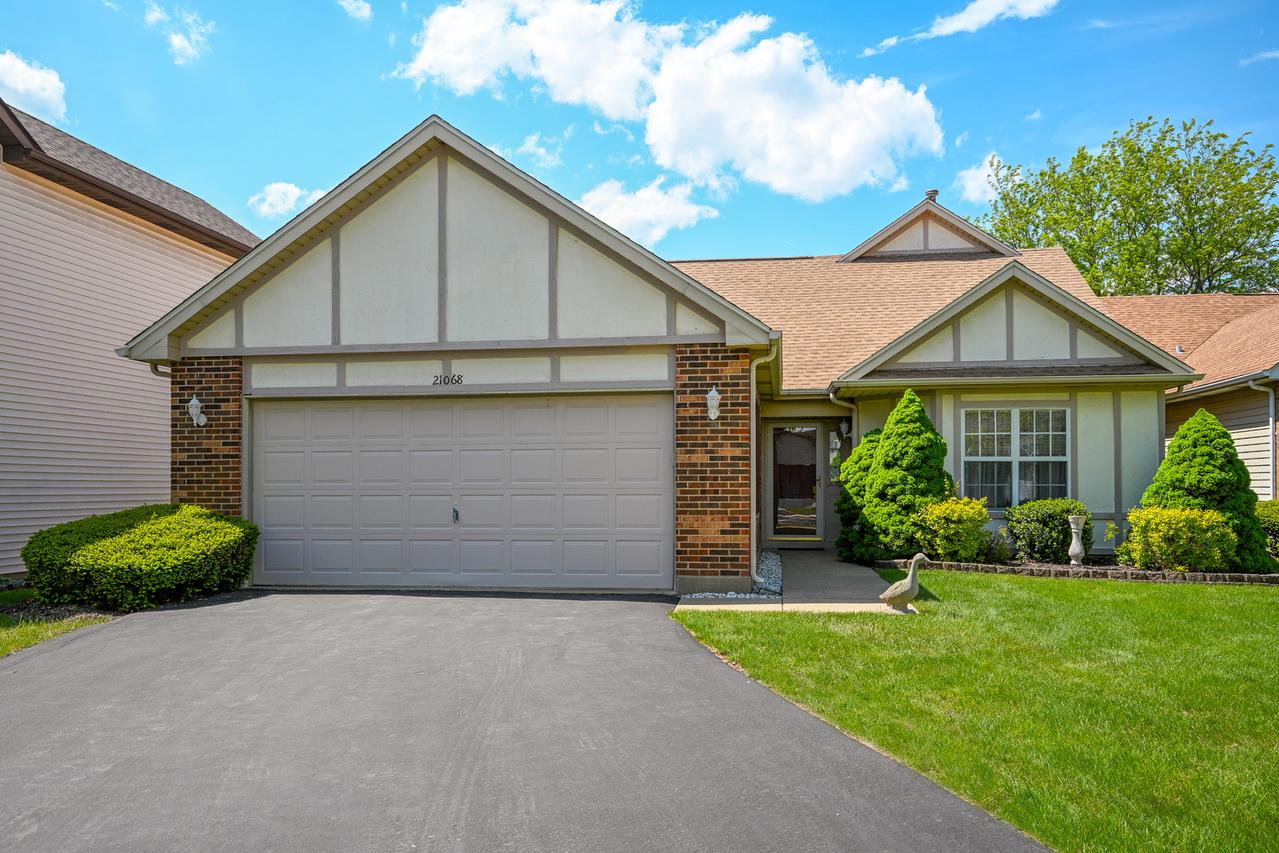 21068 W Hazelnut Ln., Plainfield, IL 60544