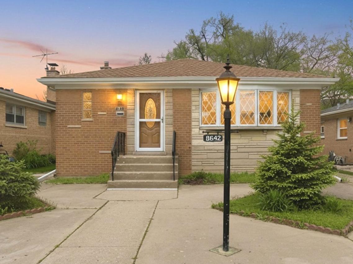 8642 Gross Point Rd., Skokie, IL 60077