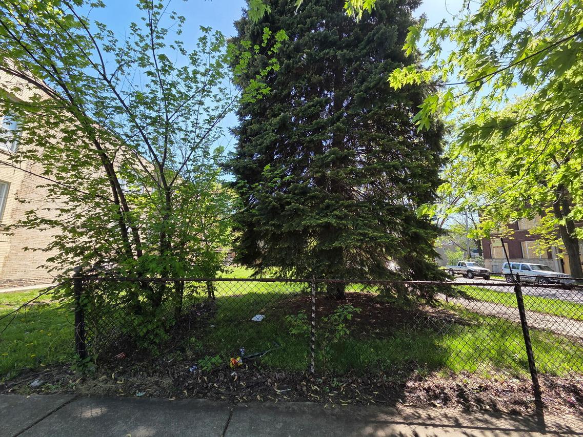 5545 S Wood St., Chicago, IL 60636