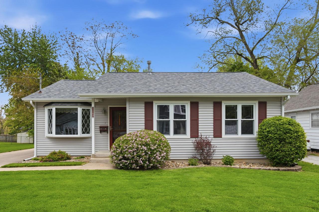 1160 32nd St., Moline, IL 61265