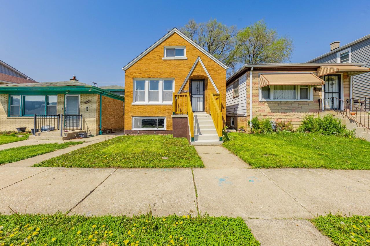 7614 W 63rd Pl., Summit, IL 60501