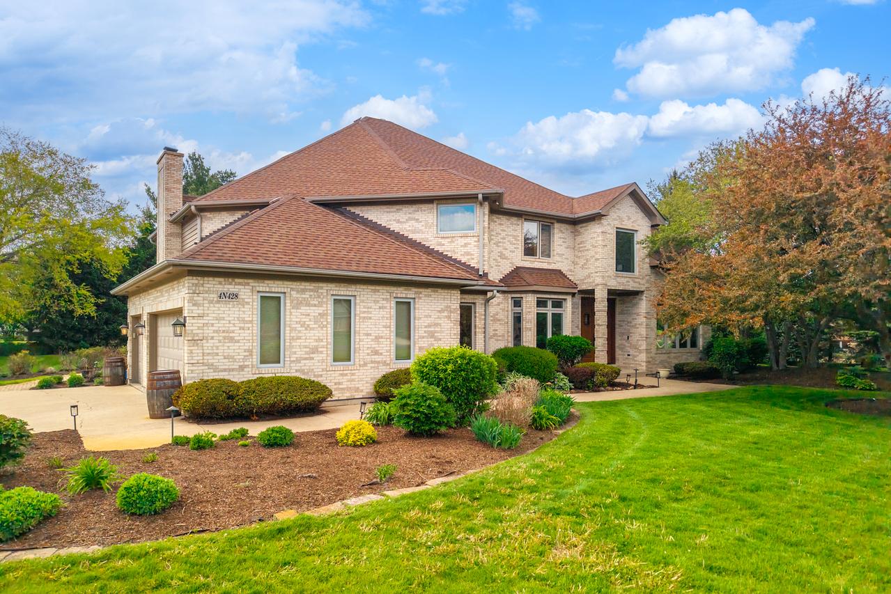 4N428 Kingswood Ct., Wayne, IL 60184