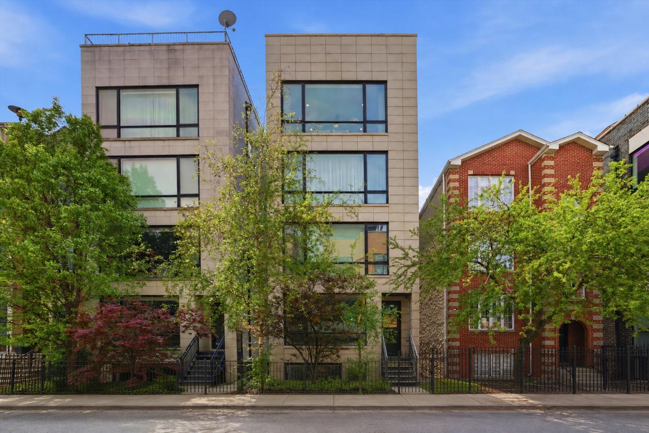 1521 W Fry St. #4, Chicago, IL 60642