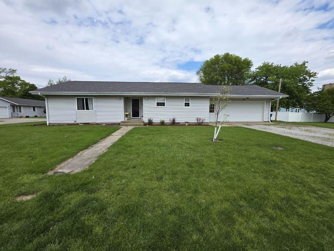 200 W South St., Flanagan, IL 61740