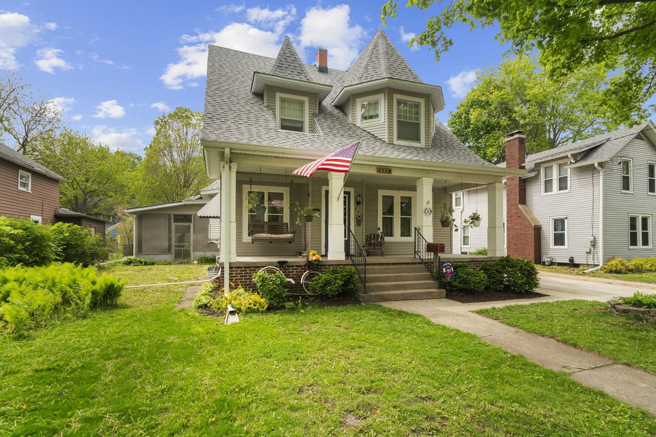 406 N 4th St., Oregon, IL 61061