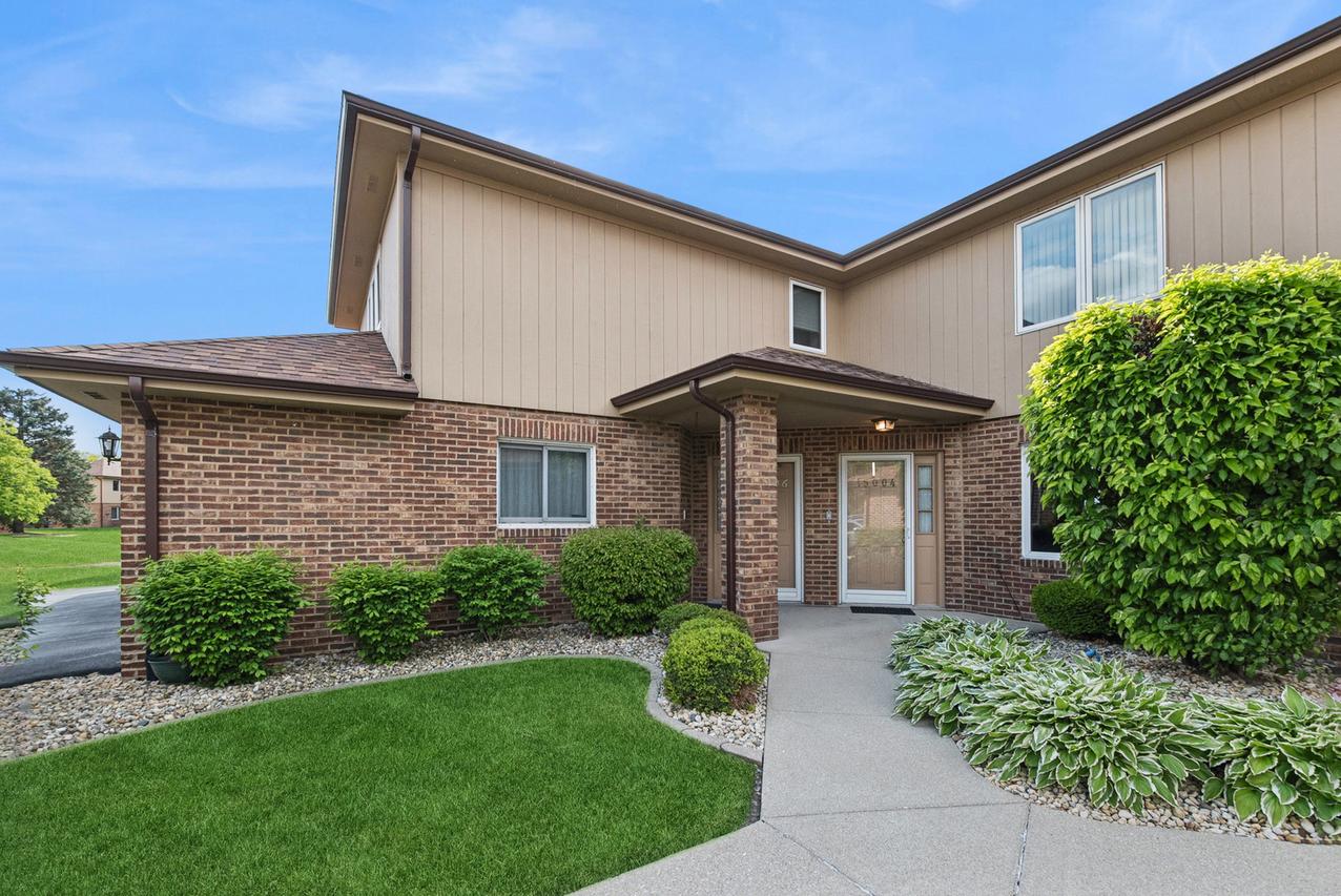 15004 Mayo Dr. #16D, Orland Park, IL 60462