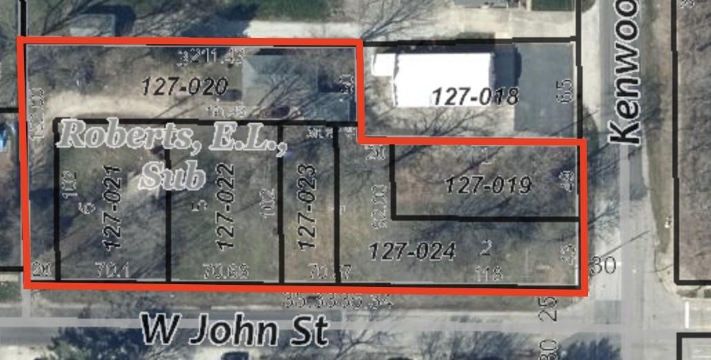 2404 W John St., Champaign, IL 61821