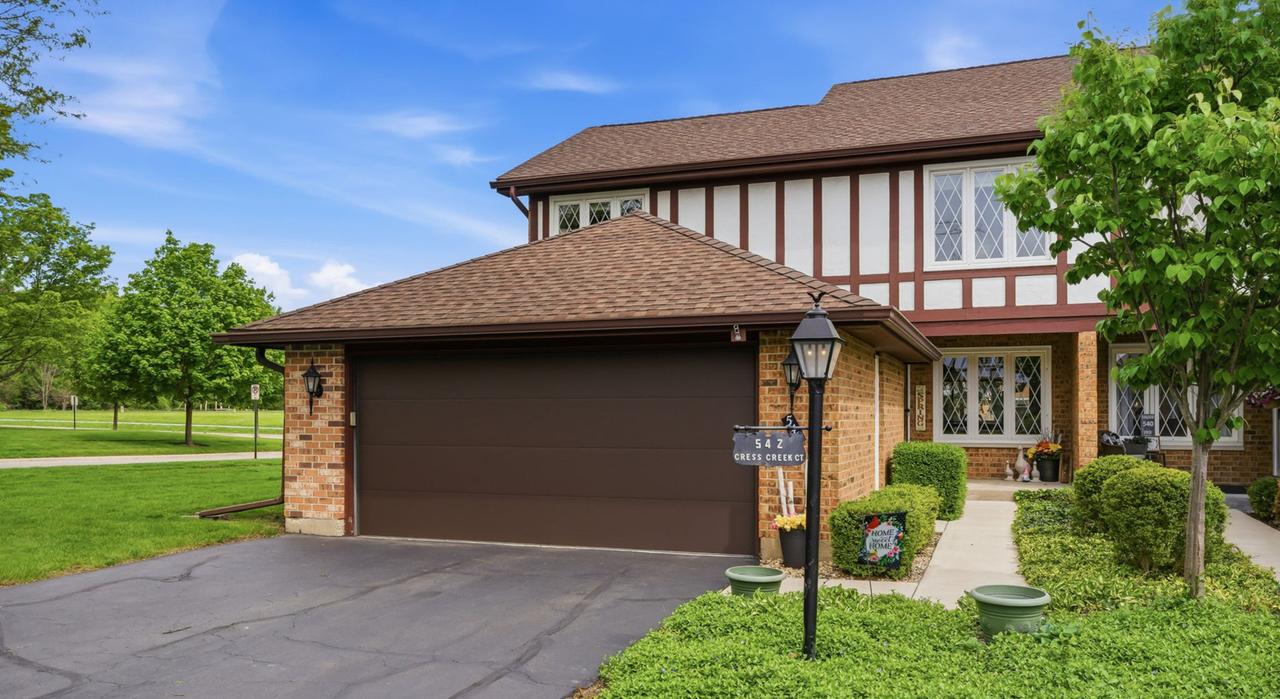 542 Cress Creek Ct., Crystal Lake, IL 60014
