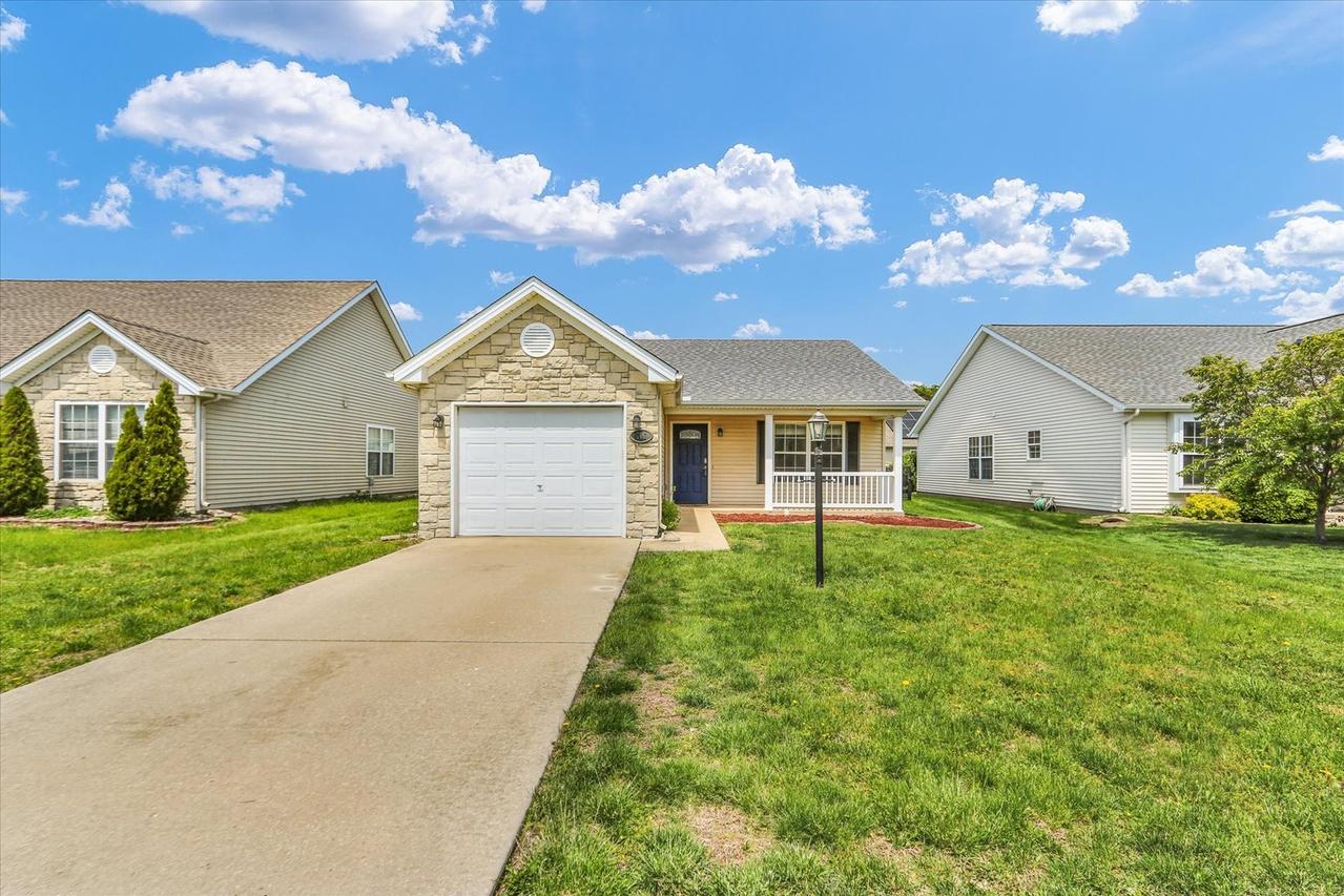 706 Corey Ln., Champaign, IL 61822
