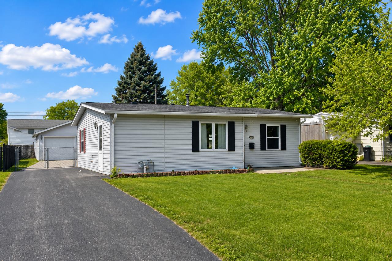 2006 E 7th St., Sterling, IL 61081