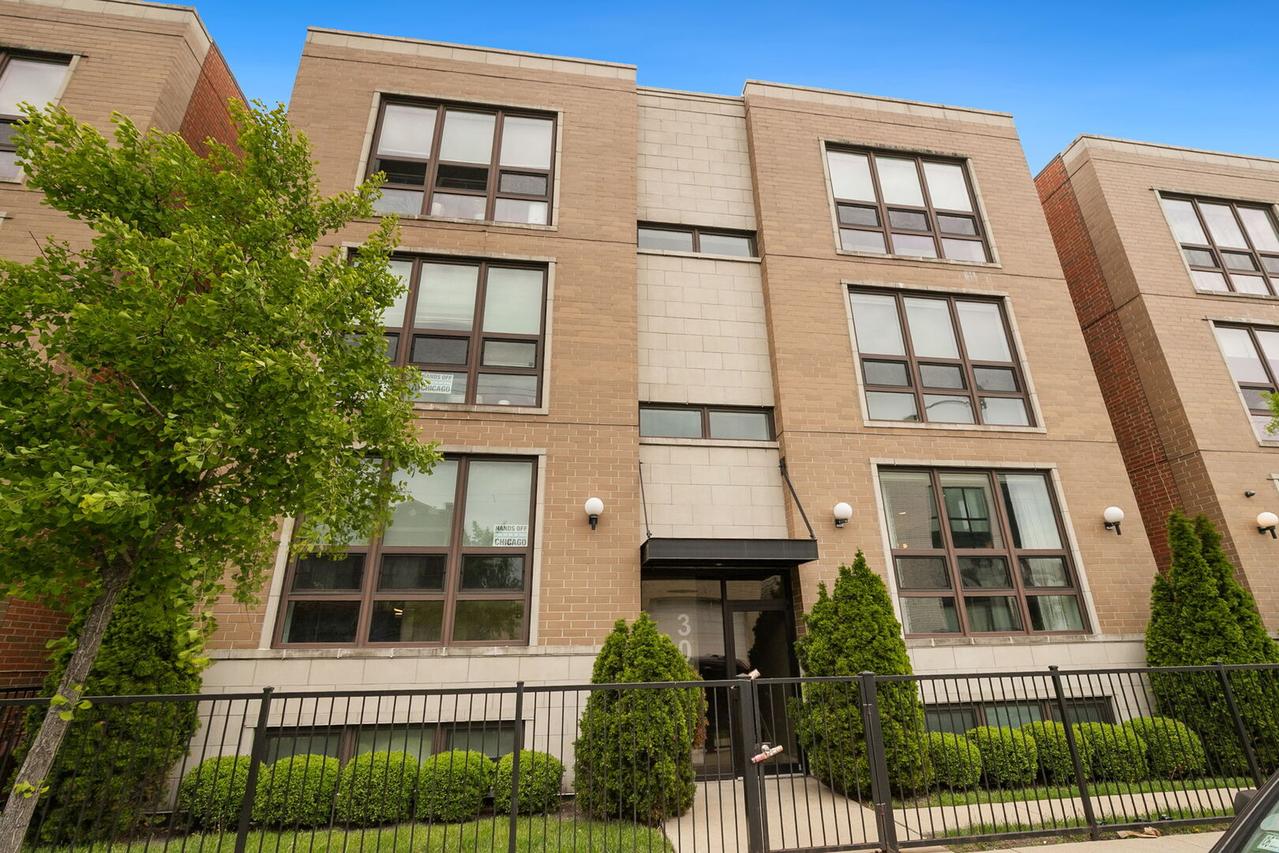 3007 N California Ave. #1s, Chicago, IL 60618