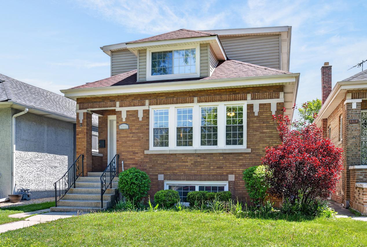 3741 Clinton Ave., Berwyn, IL 60402