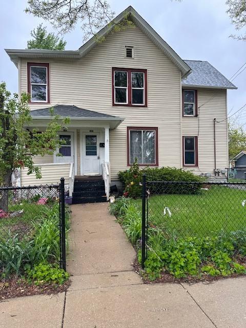 642 Pennsylvania Ave., Aurora, IL 60506