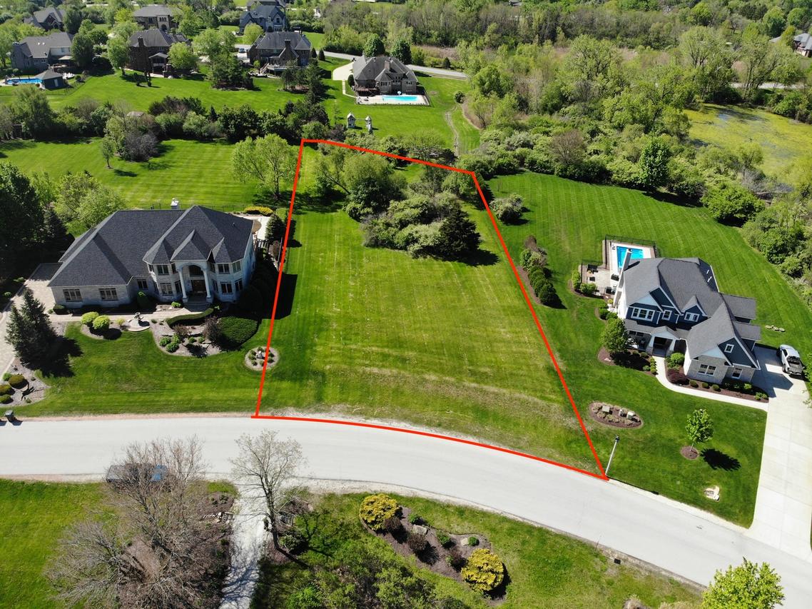 18006 S Crystal Lake Dr., Mokena, IL 60448